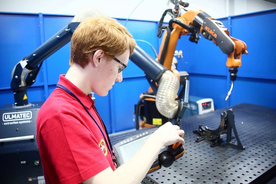 Лаборатория робототехники для подготовки камазовских кадров 